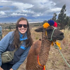 Meet your Posher, Claire